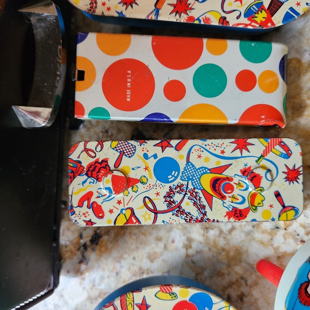 Set Of 12 Colorful Vintage Party Noise Maker Tin Spinner - Picture 6 of 13